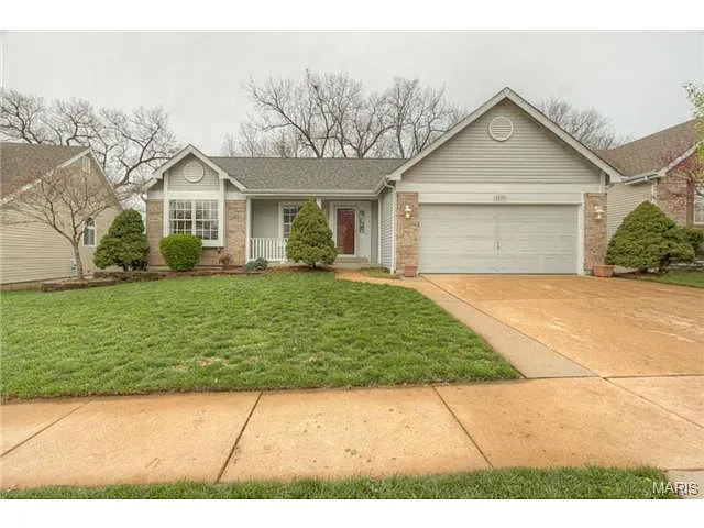 1037 Big Bend Station Dr photo 1
