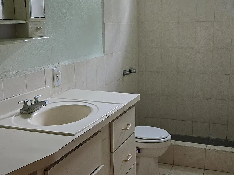 157 Two La Grande Princesse Cir — Photo 22