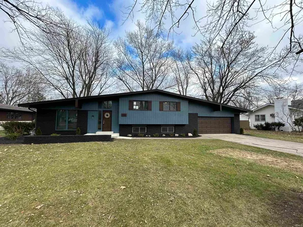 2336 Leesmoor Ln, Fort Wayne, IN 46808