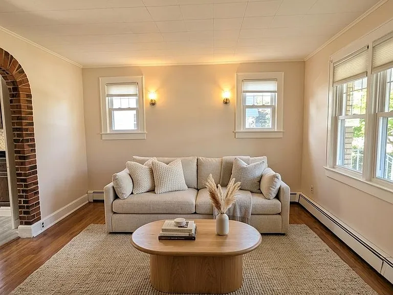 28 Hillside Ave — Photo 7