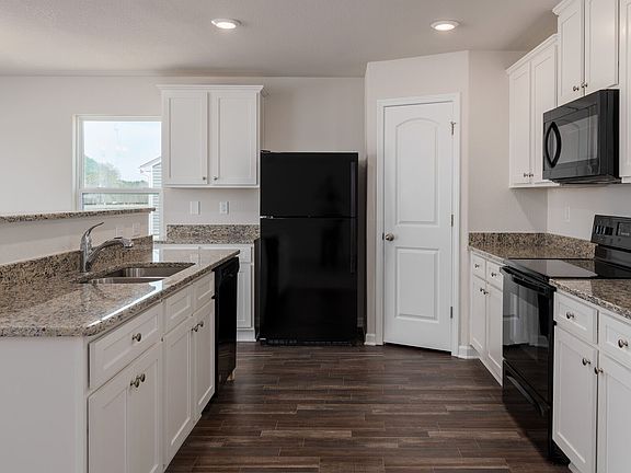 Incredible kitchen with all appliances INCLUDED