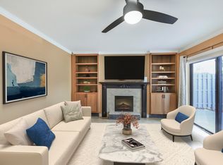 102 Woodland Rd, Palm Springs, FL 33461