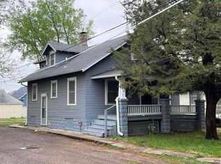 810 SE Branner St, Topeka, KS 66607