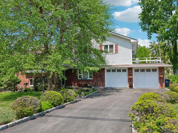 181 Finmor Dr, White Plains, NY 10607