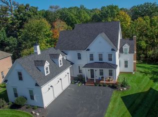 7177 Tumblebrook Dr, New Albany, OH 43054