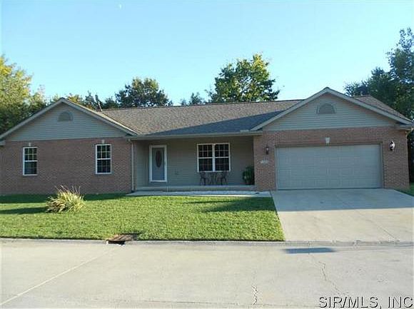1st image of 1404 Villa Verde Dr
