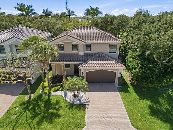 4th image of 14703 Alabaster Avenue