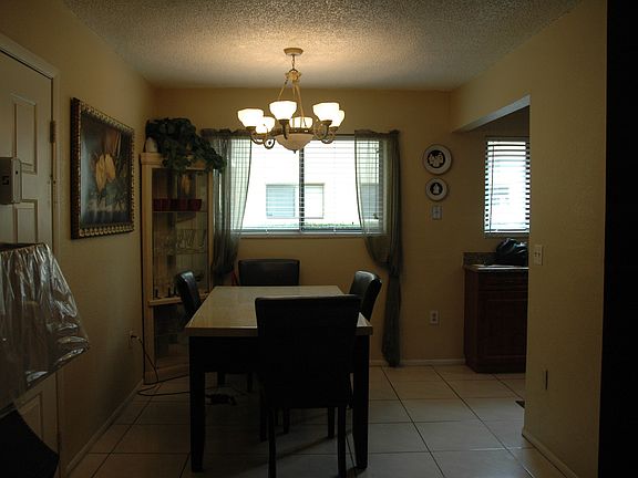3rd image of 2729 Oak Park Way #108