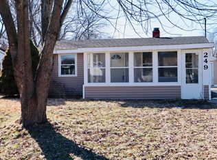 249 26th St N, Springfield, MI 49037