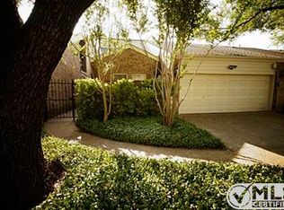 3480 Courtyard Cir, Farmers Branch, TX 75234