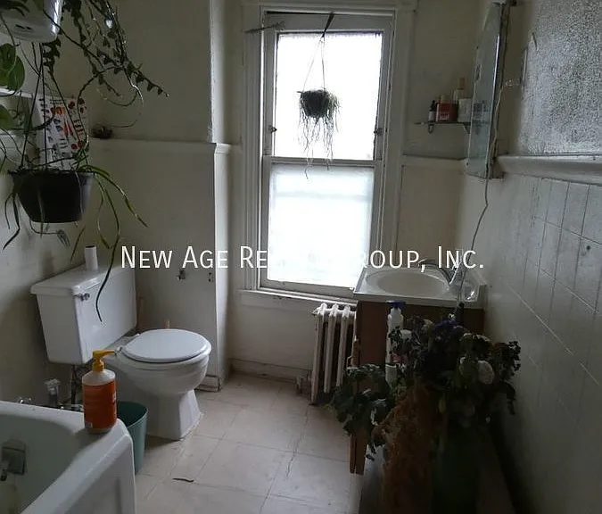 4816 Cedar Ave #3R — Photo 5