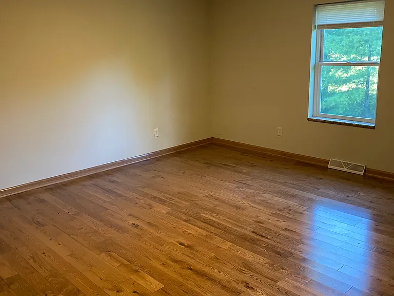 2425 Julianne St — Photo 14