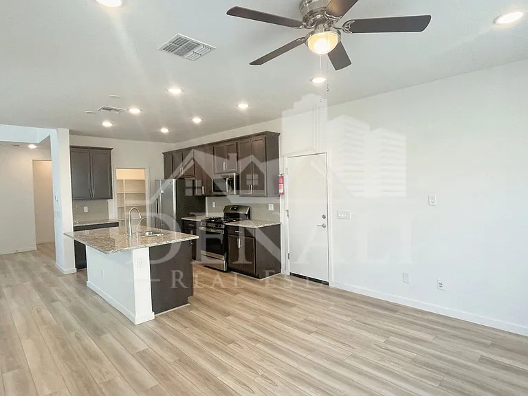 1365 W Bluejay Dr — Photo 11