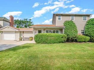 8000 Newland Ave, Burbank, IL 60459