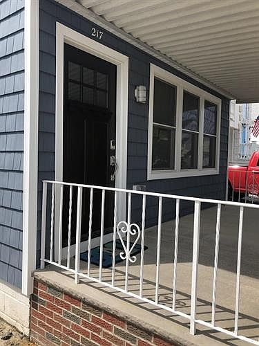 1st image of 217 Lincoln Ave