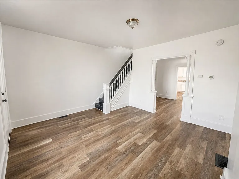 2238 N Pine St — Photo 3