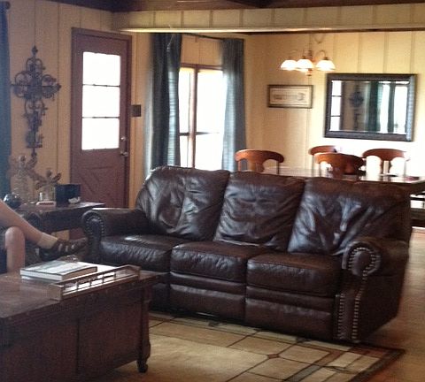 Living Room /Breaksfast 