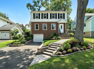 71 Commonwealth Avenue, Middletown, NY 10940