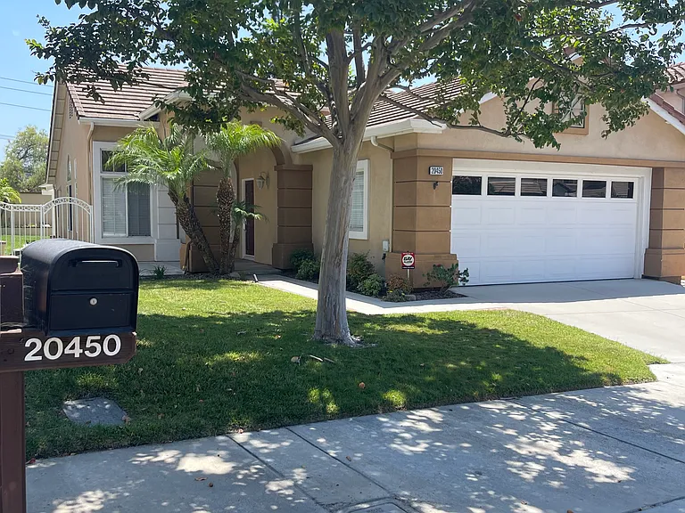 20450 Herbshey Cir — Photo 4