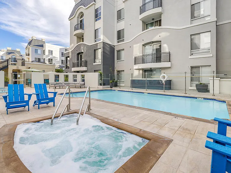AQUA Marina del Rey — Photo 26