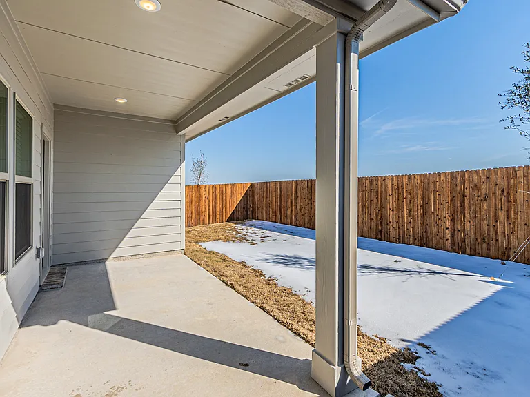 801 Leavenworth Dr — Photo 24