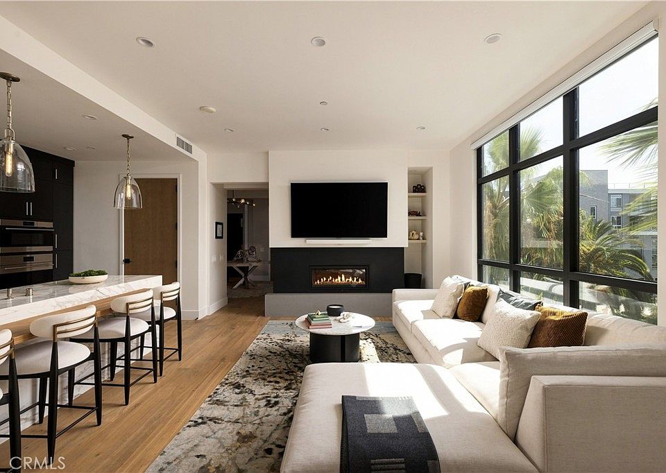 1st image of 4291 Uptown Newport Dr #3