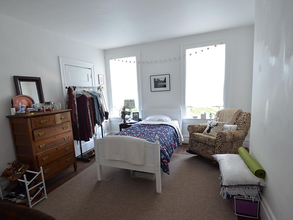 front 2nd floor bedroom