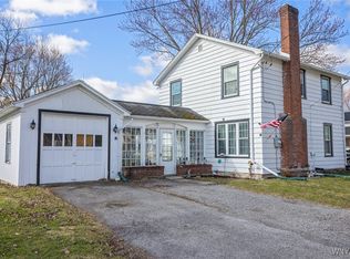 6144 Main Rd, Stafford, NY 14143