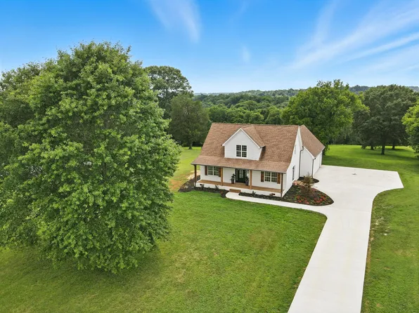 2668 McKnight Rd, Culleoka, TN 38451