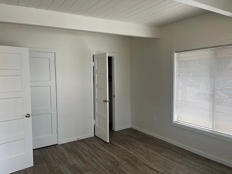 828 Napa Ave — Photo 6