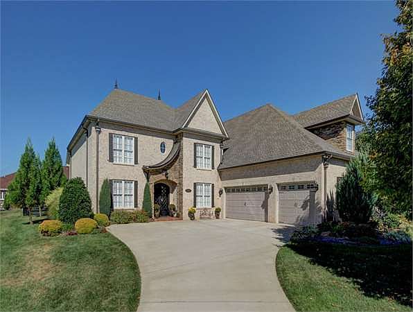 1st image of 402 Treemont Dr