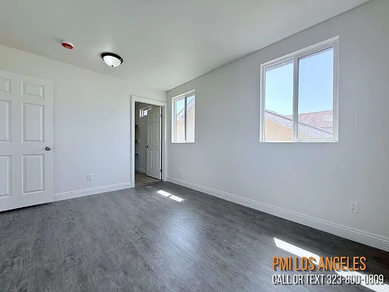 1440 E 42nd St — Photo 11