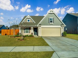 217 Foxcroft Ln, Moncks Corner, SC 29461