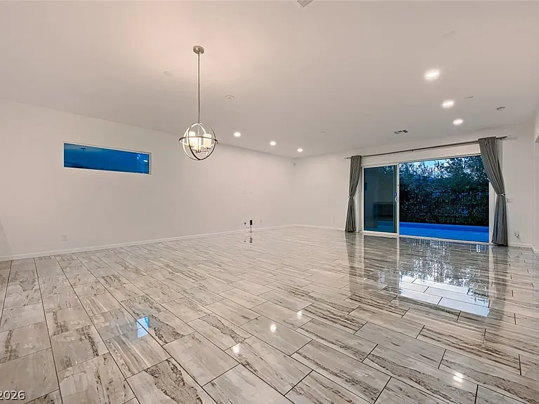 10334 Jade Gardens Dr — Photo 9