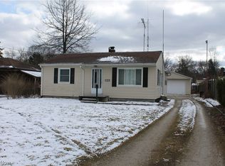 3808 Prospect St, Mogadore, OH 44260