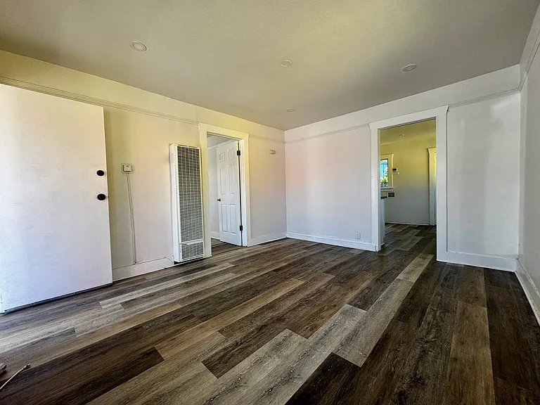 136 W 82nd St #3 — Photo 6