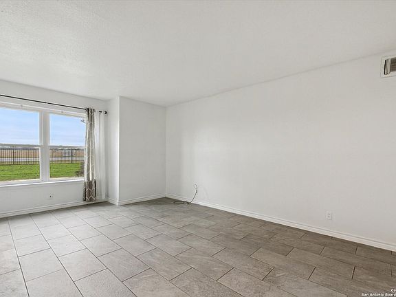5th image of 6082 FM 2538