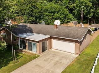 3907 Edwards St, Mineral Ridge, OH 44440