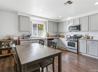 10424 Stage Coach Dr, Adelanto, CA 92301