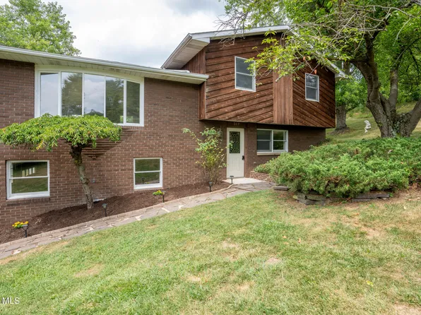 207 Donna St, Hollidaysburg, PA 16648