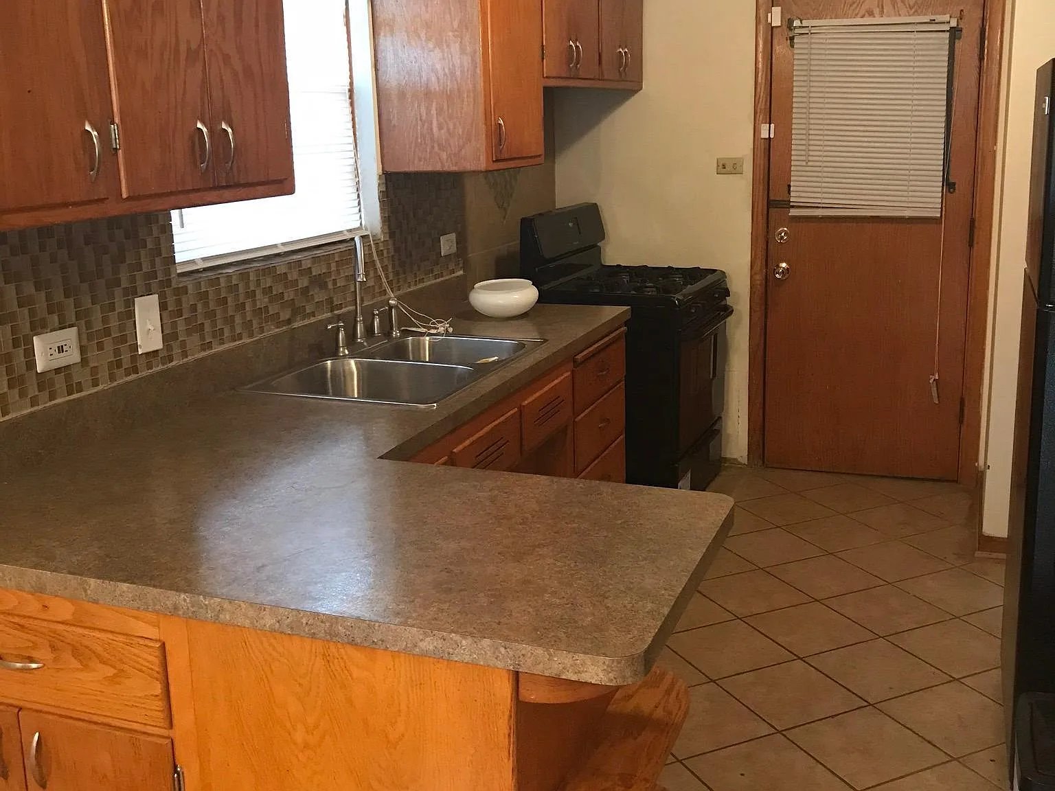 7217 S Rockwell St — Photo 4