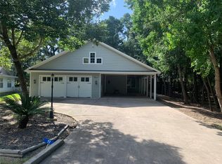 11 Lords Cir, Coldspring, TX 77331