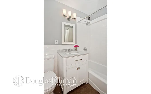 Sold by Douglas Elliman | media 27