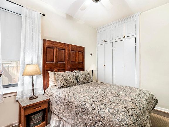 3rd image of 203 W 98th St APT 1C