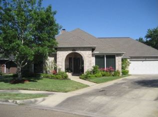 607 Charleston Dr, Victoria, TX 77904