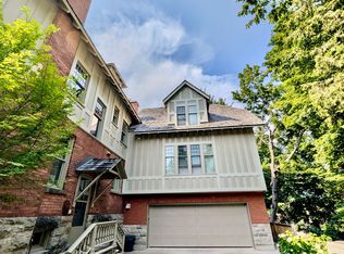 459 Buena Vista Rd #A, Ottawa, ON K1M 0W2