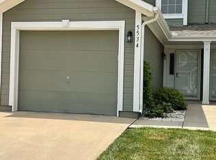5534 NW Moonlight Meadow Dr #66B, Lees Summit, MO 64064