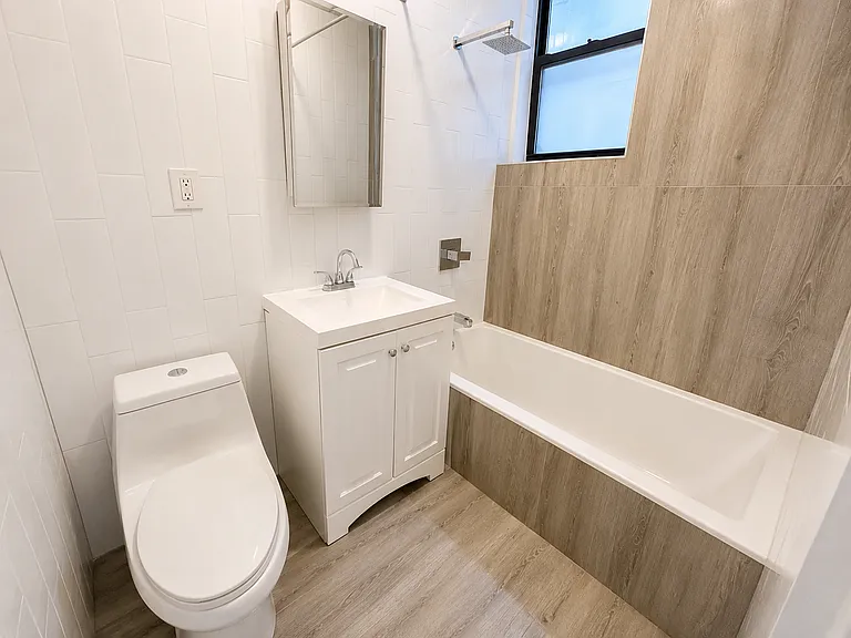 361 Sumpter St #1R — Photo 7