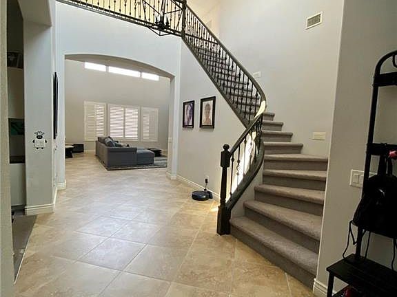 5th image of 5032 Danube Ave