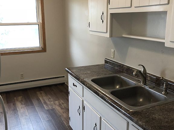 5th image of 380 Larpenteur Ave W APT 17